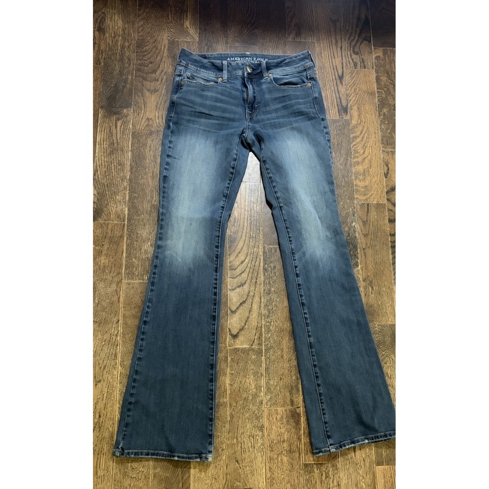 American Eagle Outfitters Women's Size 6 Long Kick Boot Super Stretch Jeans